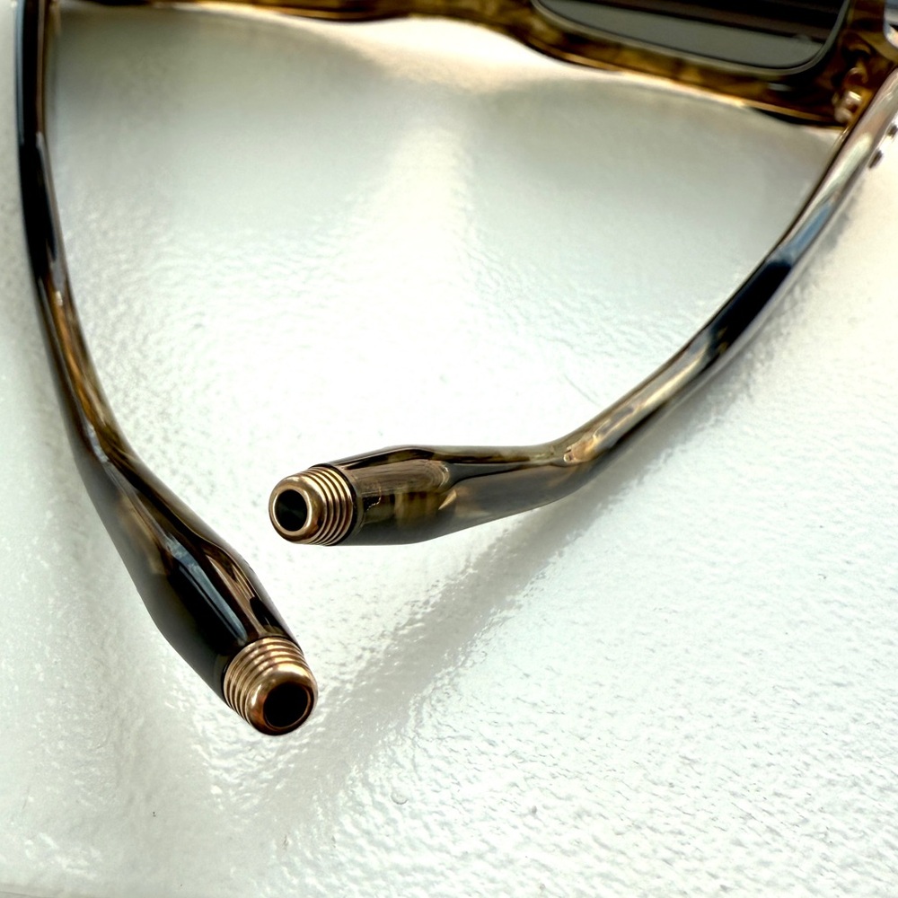 AKONI ‘Columba 50’ Sunglasses in Green Swirl - Picture 8 of 12